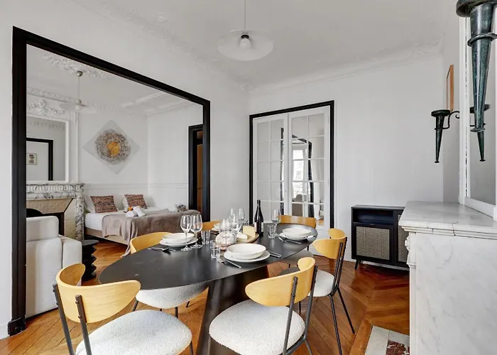 Tbs 318 - Superb With Eiffel Tower View